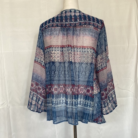 WAYF EUC Boho Sheer V-Neck Shell/Top size Medium - Picture 2 of 6
